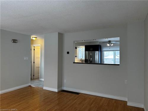 340 Cartier Drive, Woodstock, ON - Indoor Photo Showing Other Room