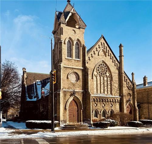 201-21 Richmond Street, Brantford, ON - Outdoor With Facade