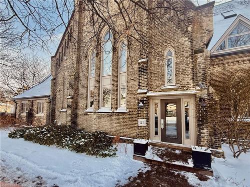 201-21 Richmond Street, Brantford, ON - Outdoor