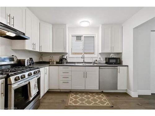 8 Sandy Row, Brantford, ON - Indoor Photo Showing Kitchen With Double Sink