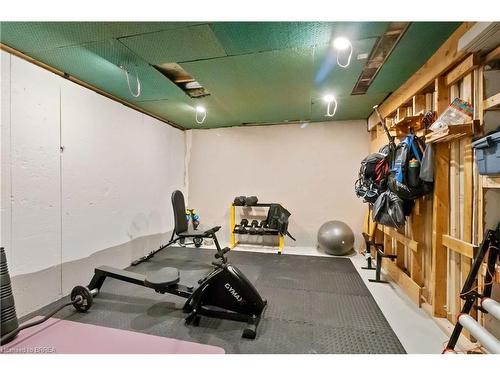 8 Sandy Row, Brantford, ON - Indoor Photo Showing Gym Room