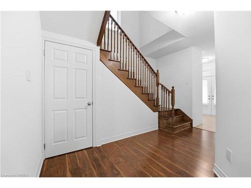 106 Barlow Place, Paris, ON - Indoor Photo Showing Other Room