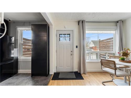 69 Lyons Avenue, Brantford, ON - Indoor Photo Showing Dining Room
