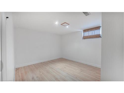 69 Lyons Avenue, Brantford, ON - Indoor Photo Showing Other Room