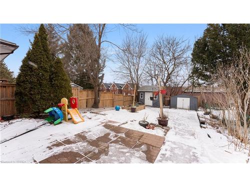 69 Lyons Avenue, Brantford, ON - Outdoor