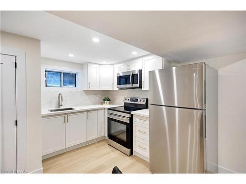 269 East 28Th Street, Hamilton, ON - Indoor Photo Showing Kitchen With Stainless Steel Kitchen