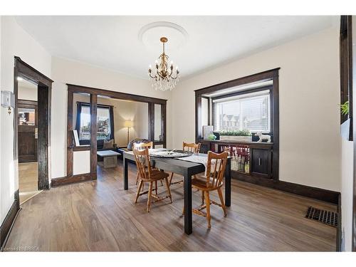 87 Barnesdale Avenue N, Hamilton, ON - Indoor Photo Showing Dining Room