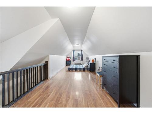 87 Barnesdale Avenue N, Hamilton, ON - Indoor Photo Showing Other Room