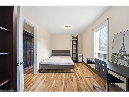 87 Barnesdale Avenue N, Hamilton, ON - Indoor