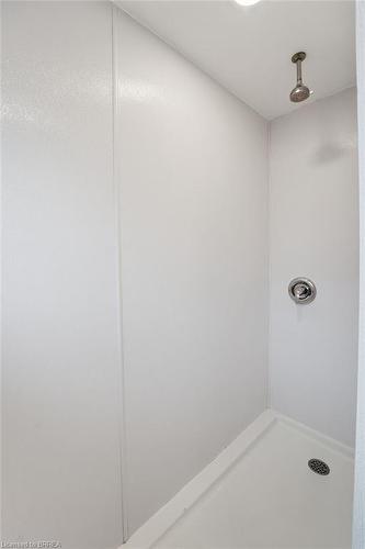 87 Barnesdale Avenue N, Hamilton, ON - Indoor Photo Showing Other Room