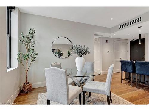 202-7 Grand River Street N, Paris, ON - Indoor Photo Showing Dining Room