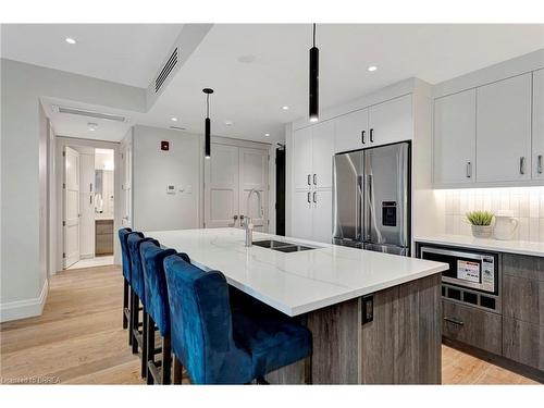 202-7 Grand River Street N, Paris, ON - Indoor Photo Showing Kitchen With Double Sink With Upgraded Kitchen