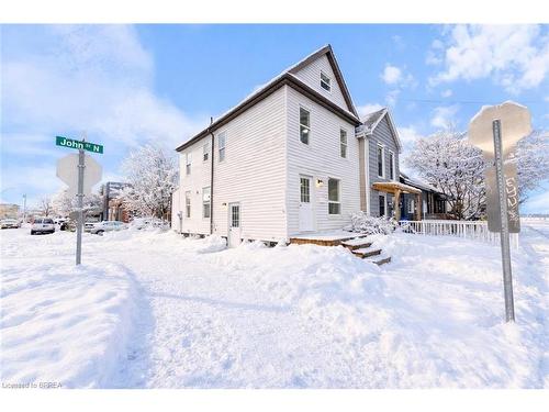 581 John Street N, Hamilton, ON - Outdoor