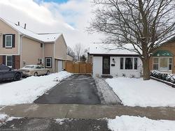 60 Banbury Road  Brantford, ON N3P 1C3