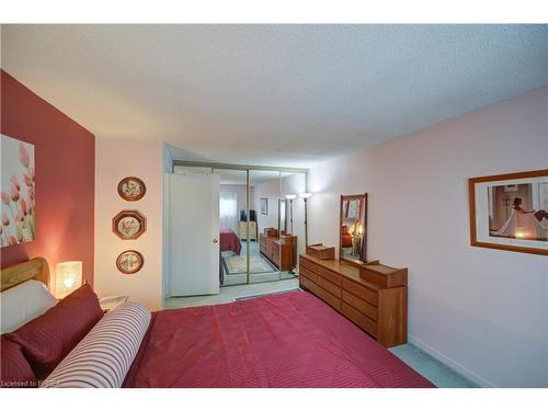 9 Max Webster Road, Brantford, ON - Indoor Photo Showing Bedroom