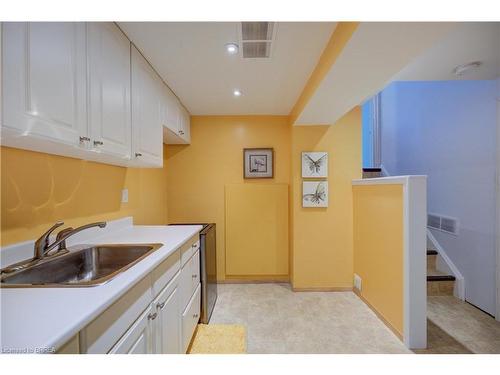 9 Max Webster Road, Brantford, ON - Indoor Photo Showing Kitchen