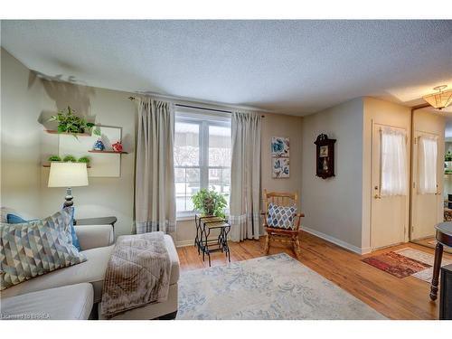9 Max Webster Road, Brantford, ON - Indoor Photo Showing Living Room