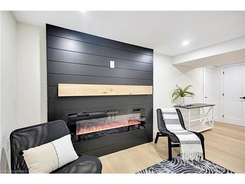 269 East 28Th Street, Hamilton, ON - Indoor With Fireplace