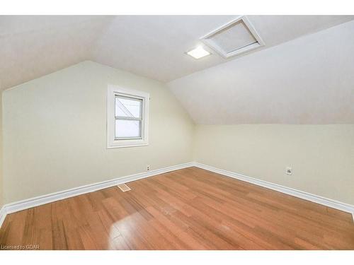 95 Pelham Road, St. Catharines, ON - Indoor Photo Showing Other Room