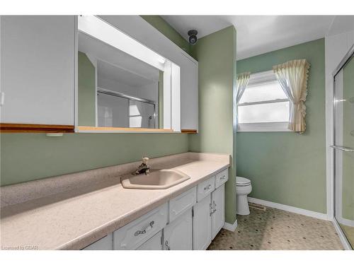 462 Arkell Road, Puslinch, ON - Indoor Photo Showing Bathroom