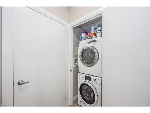 304-63 Arthur Street, Guelph, ON - Indoor Photo Showing Laundry Room