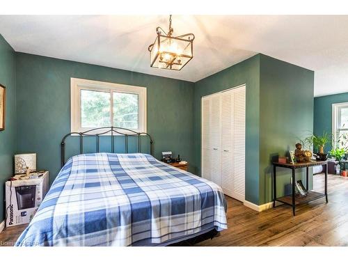 5832 Fourth Line, Rockwood, ON - Indoor Photo Showing Bedroom