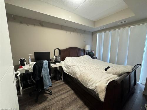 406-280 Lester Street, Waterloo, ON - Indoor Photo Showing Bedroom