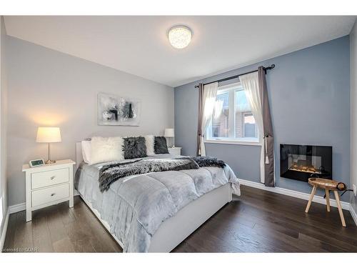 74 Stafford Street, Elora, ON - Indoor Photo Showing Bedroom