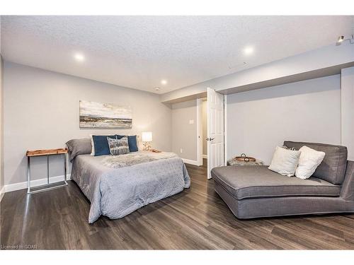 74 Stafford Street, Elora, ON - Indoor Photo Showing Bedroom