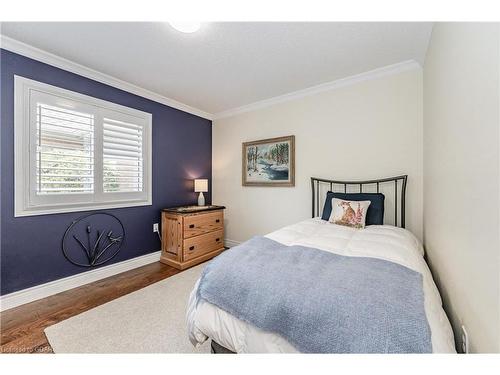 83 Parkside Drive, Guelph, ON - Indoor Photo Showing Bedroom