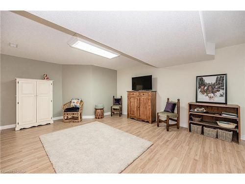 83 Parkside Drive, Guelph, ON - Indoor