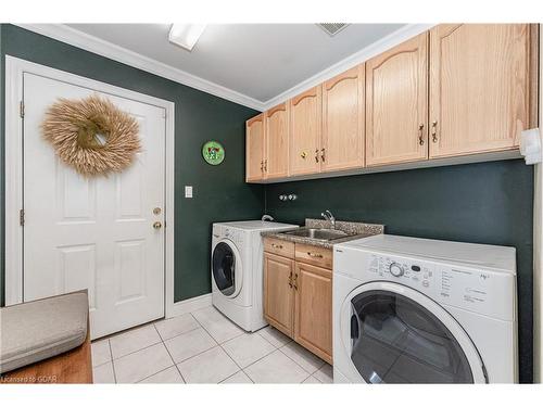 83 Parkside Drive, Guelph, ON - Indoor Photo Showing Laundry Room