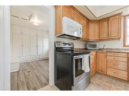 9 Smith Dr, Drayton, ON - Indoor Photo Showing Kitchen
