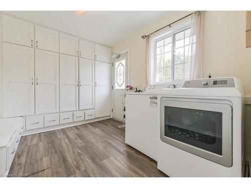 9 Smith Dr, Drayton, ON - Indoor Photo Showing Laundry Room