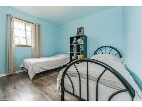 9 Smith Dr, Drayton, ON - Indoor Photo Showing Bedroom
