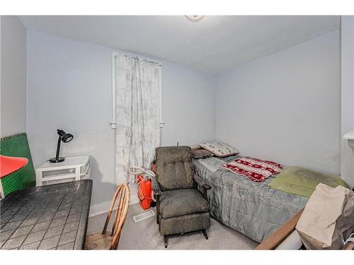 38 Huron Street, Guelph, ON - Indoor Photo Showing Bedroom