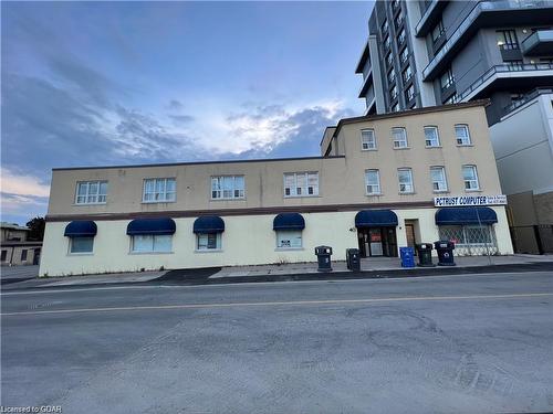 101-40 Baker Street, Guelph, ON 