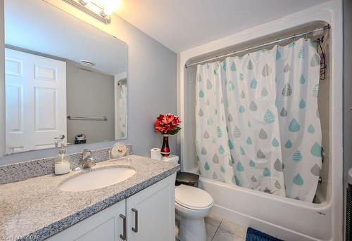 303-64 Frederick Drive, Guelph, ON - Indoor Photo Showing Bathroom