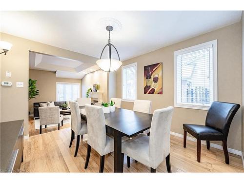 42 Peartree Crescent, Guelph, ON - Indoor Photo Showing Dining Room