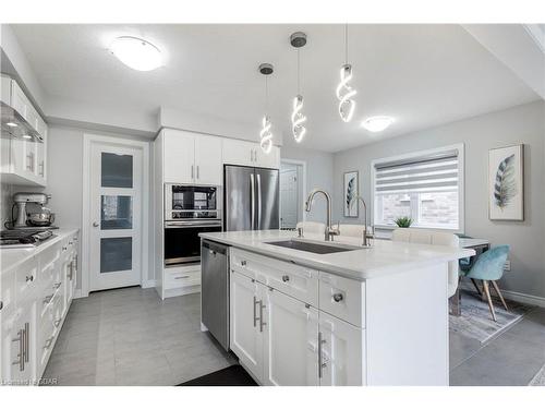 71 John Brabson Crescent, Guelph, ON - Indoor Photo Showing Kitchen With Upgraded Kitchen