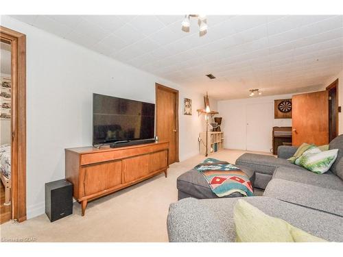 260 Hillside Drive, Fergus, ON - Indoor Photo Showing Bedroom