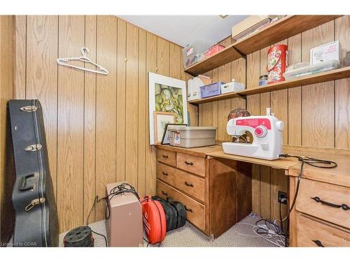 260 Hillside Drive, Fergus, ON - Indoor Photo Showing Bedroom