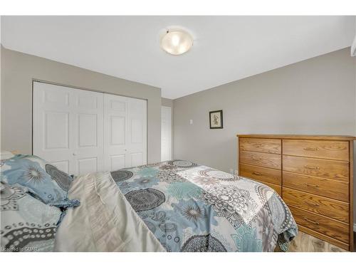 196 King Avenue, Monkton, ON - Indoor Photo Showing Bedroom