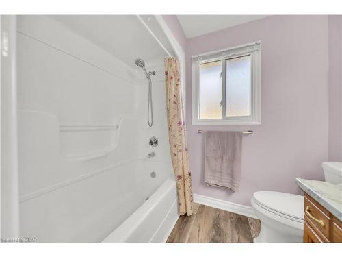 196 King Avenue, Monkton, ON - Indoor Photo Showing Bathroom