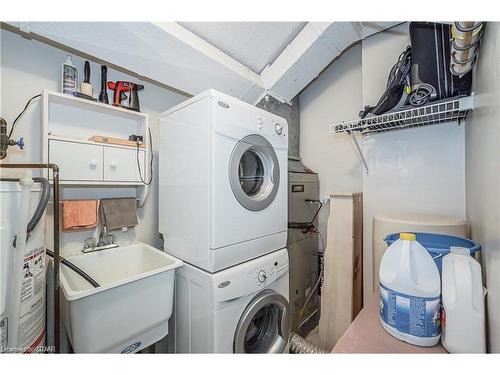 212-360 Waterloo Avenue, Guelph, ON - Indoor Photo Showing Laundry Room