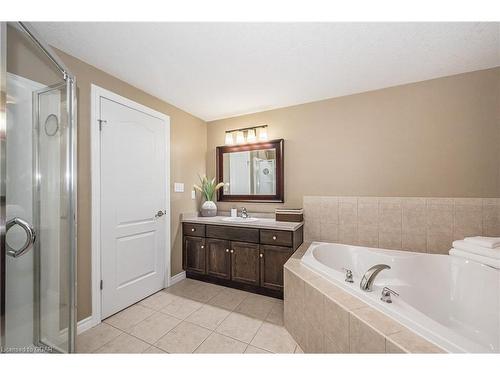 270 Severn Drive, Guelph, ON - Indoor Photo Showing Bathroom