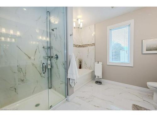 433 Mclean School Road, St. George, ON - Indoor Photo Showing Bathroom