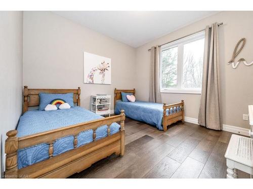 433 Mclean School Road, St. George, ON - Indoor Photo Showing Bedroom