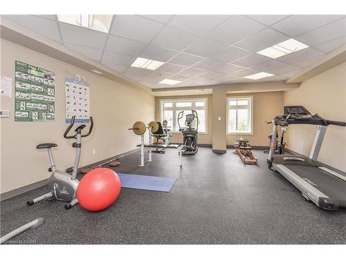 315-245 Scotland Street, Fergus, ON - Indoor Photo Showing Gym Room