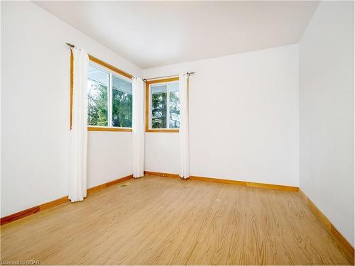 100 Fall Street N, Rockwood, ON - Indoor Photo Showing Other Room